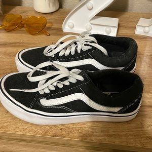 black vans size 7 women